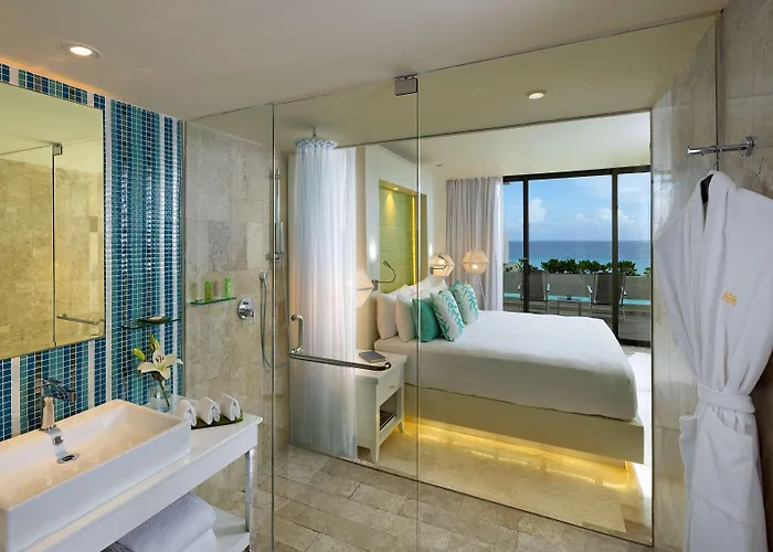 Master King Suite Adults only
